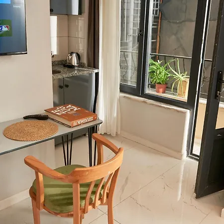 Taksim Eliana Lägenhetshotell 3*