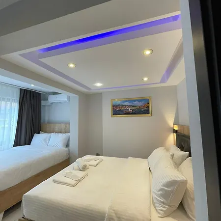 Taksim Eliana 3*