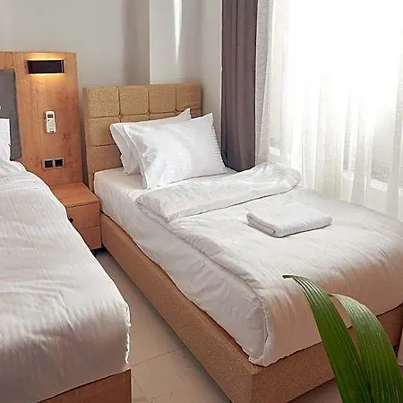 Taksim Eliana 3*